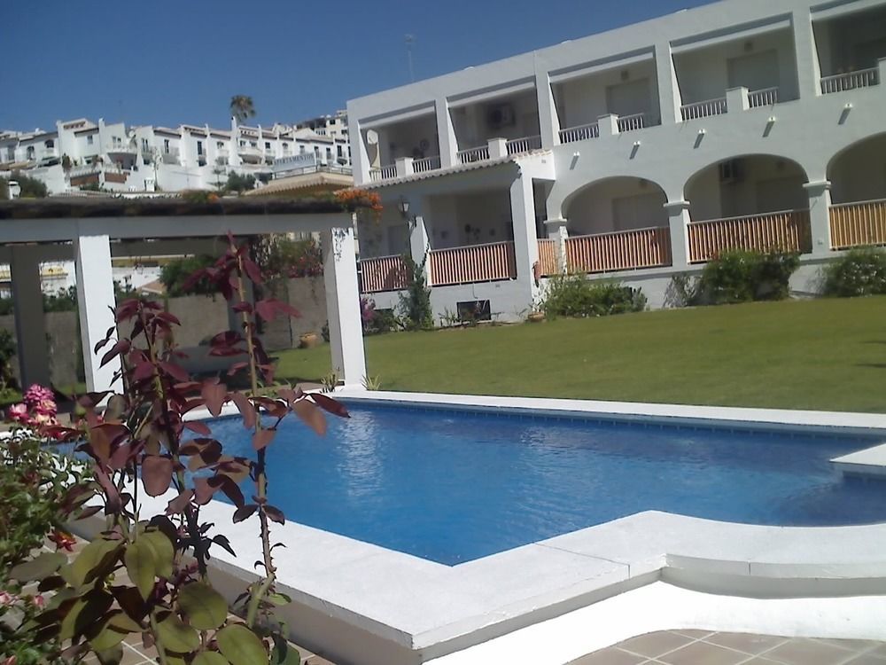 At Almoraide Rooms Suites (Adults Only) Нерха Экстерьер фото