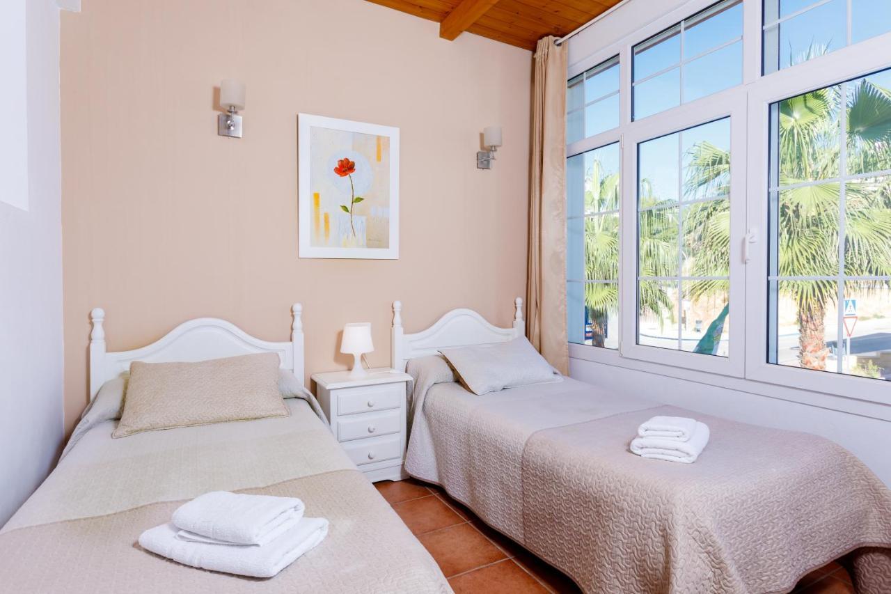 At Almoraide Rooms Suites (Adults Only) Нерха Экстерьер фото